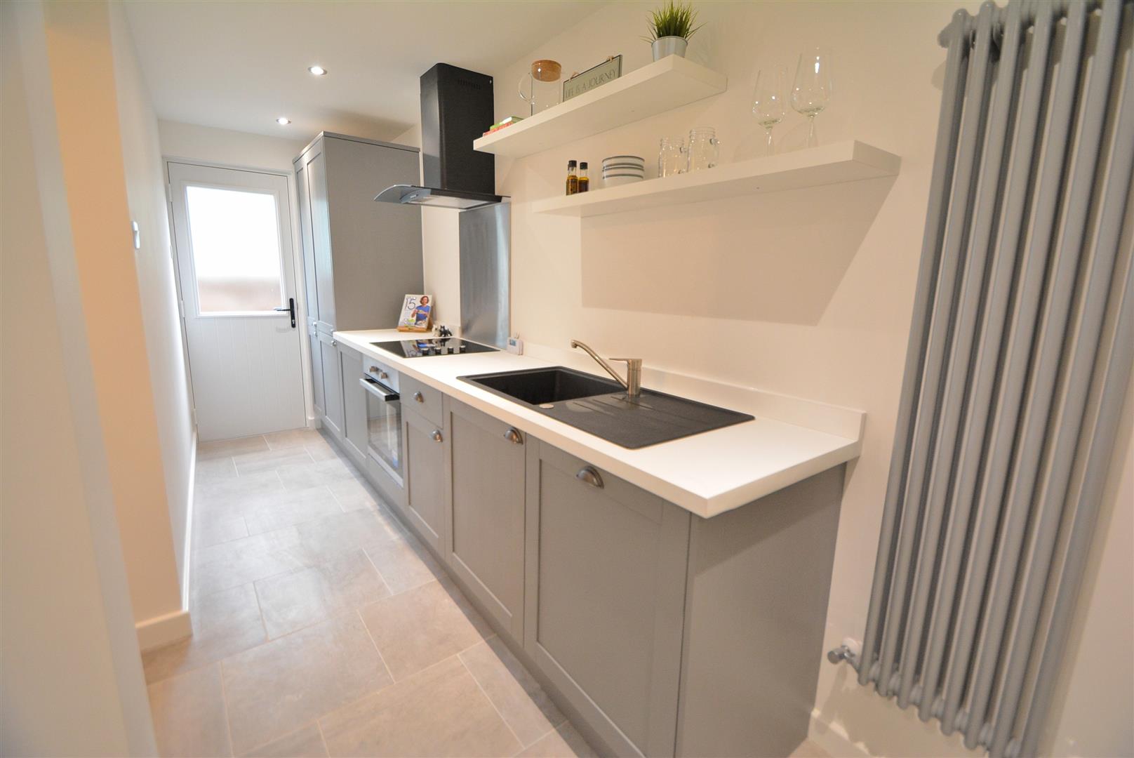 Long Row - Kitchen