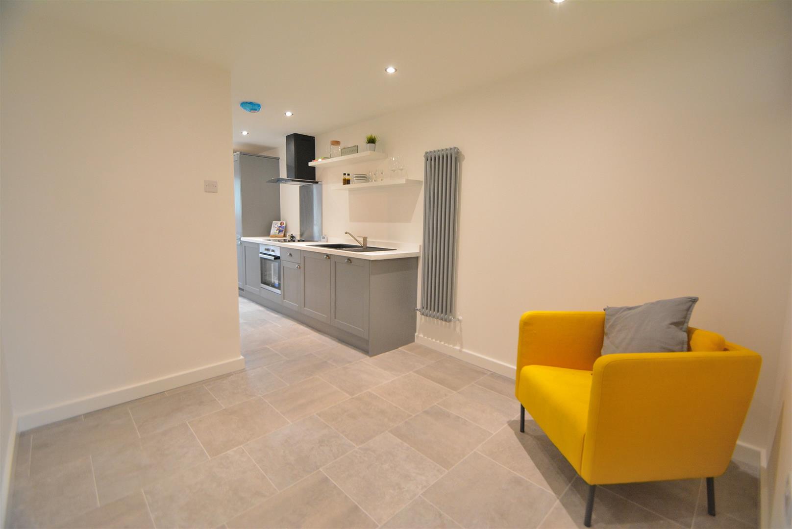 Long Row - Kitchen & Living Area