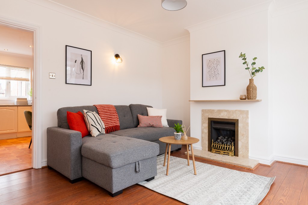 Longmoor Road Interior 6