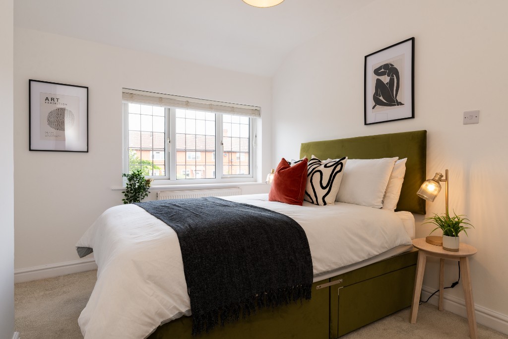 Longmoor Road Interior 8