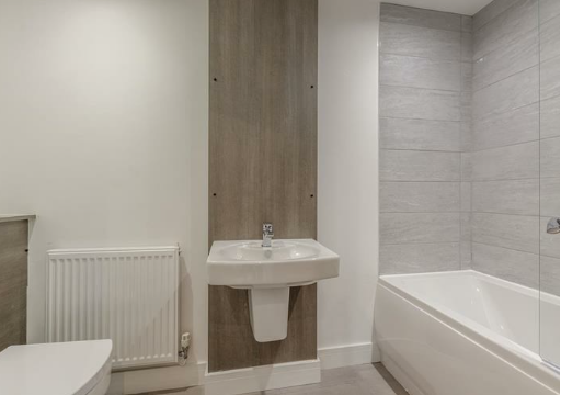 Salisbury Street - Bathroom